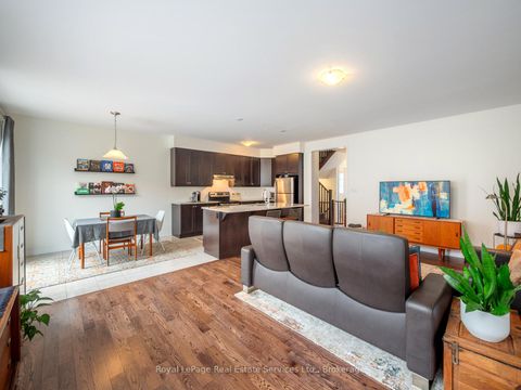 Photo 18 at 72 Orchardcroft Road, GO Glenorchy, Oakville