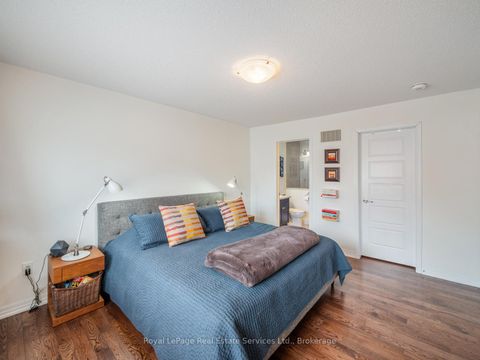 Photo 26 at 72 Orchardcroft Road, GO Glenorchy, Oakville