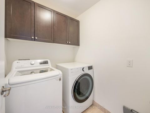 Photo 35 at 72 Orchardcroft Road, GO Glenorchy, Oakville