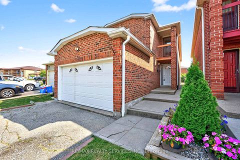Photo 4 at 87 Birch Meadow Outlook, East Woodbridge, Vaughan