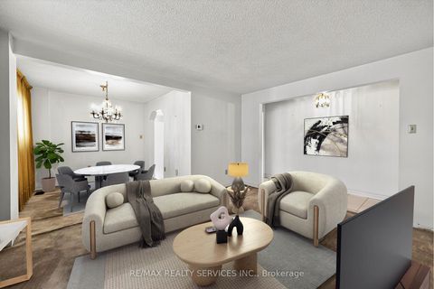 Photo 8 at 87 Birch Meadow Outlook, East Woodbridge, Vaughan