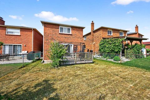 Photo 30 at 87 Birch Meadow Outlook, East Woodbridge, Vaughan