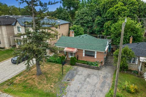 Photo 2 at 105 Rockport Crescent, Crosby, Richmond Hill