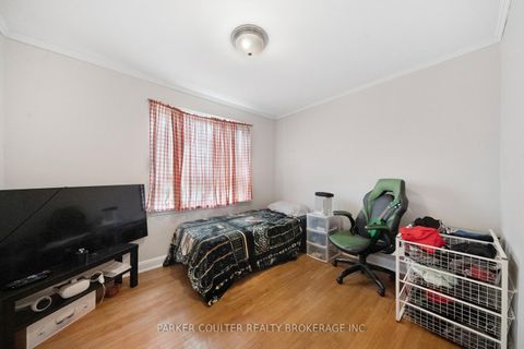 Photo 5 at 105 Rockport Crescent, Crosby, Richmond Hill