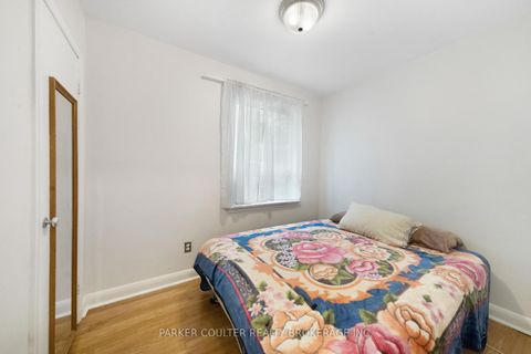 Photo 6 at 105 Rockport Crescent, Crosby, Richmond Hill