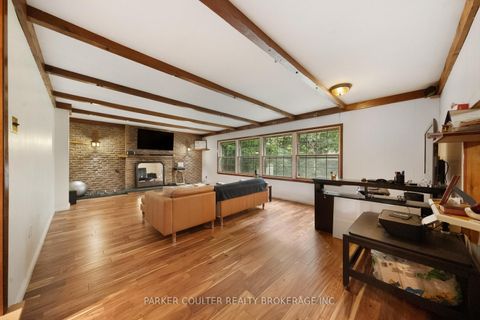 Photo 13 at 105 Rockport Crescent, Crosby, Richmond Hill