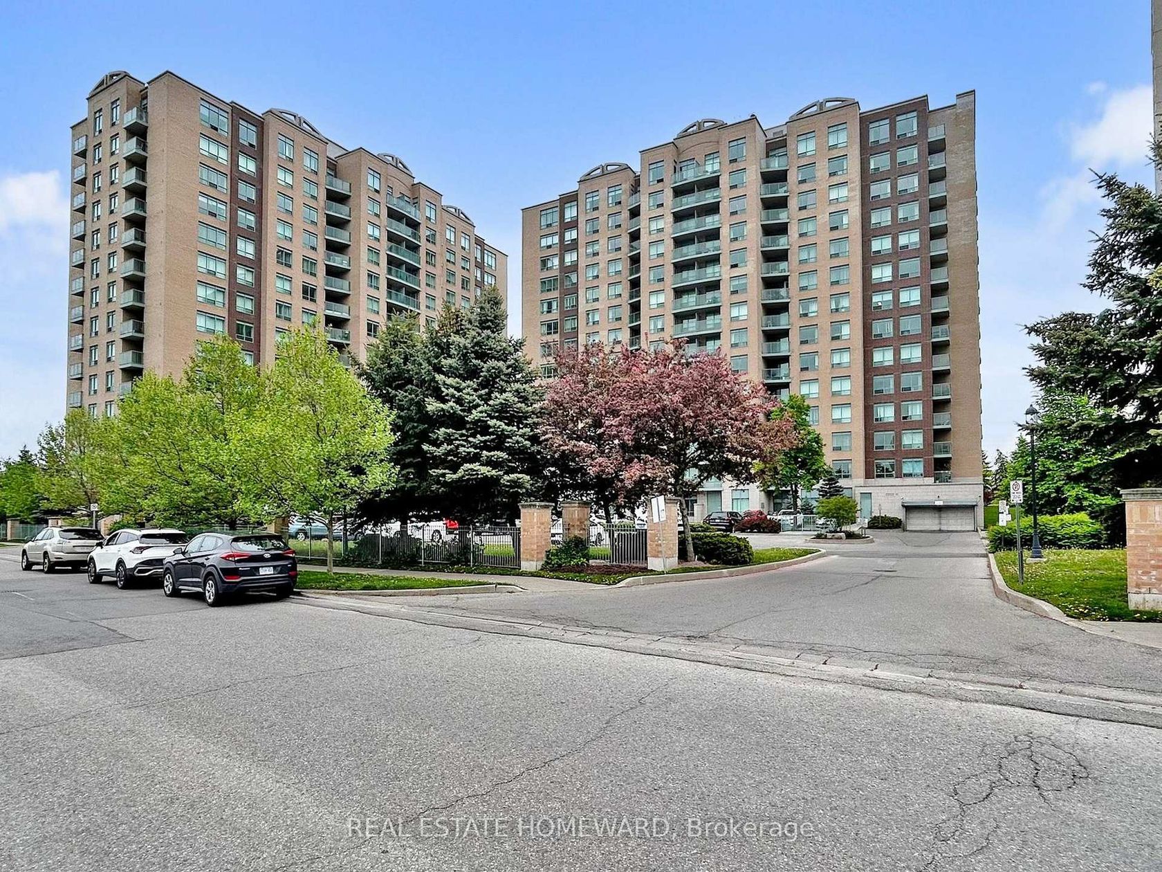 610 - 23 Oneida Crescent, Langstaff, Richmond Hill 