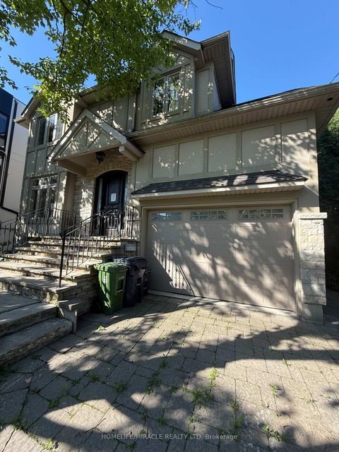 Photo 2 at 16 Ravenscrest Drive, Rosethorn, Toronto