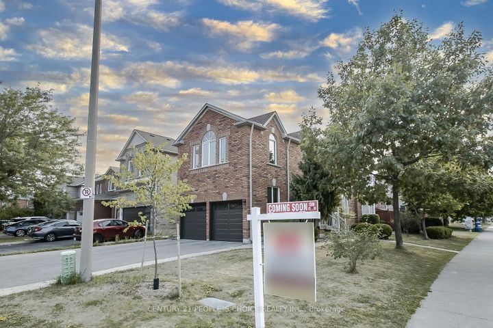 Photo 1 at 1 LAKE LOUISE Drive, Fletcher's Meadow, Brampton