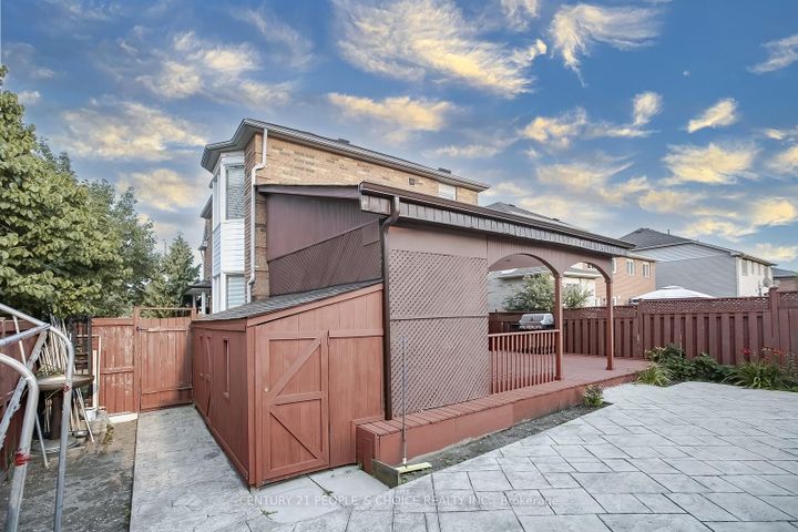 Photo 43 at 1 LAKE LOUISE Drive, Fletcher's Meadow, Brampton