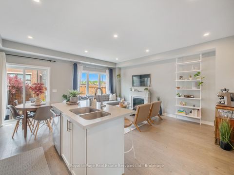 Photo 11 at 431 Athabasca Common, JM Joshua Meadows, Oakville