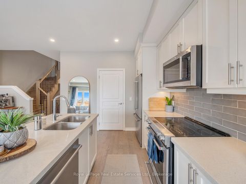 Photo 12 at 431 Athabasca Common, JM Joshua Meadows, Oakville