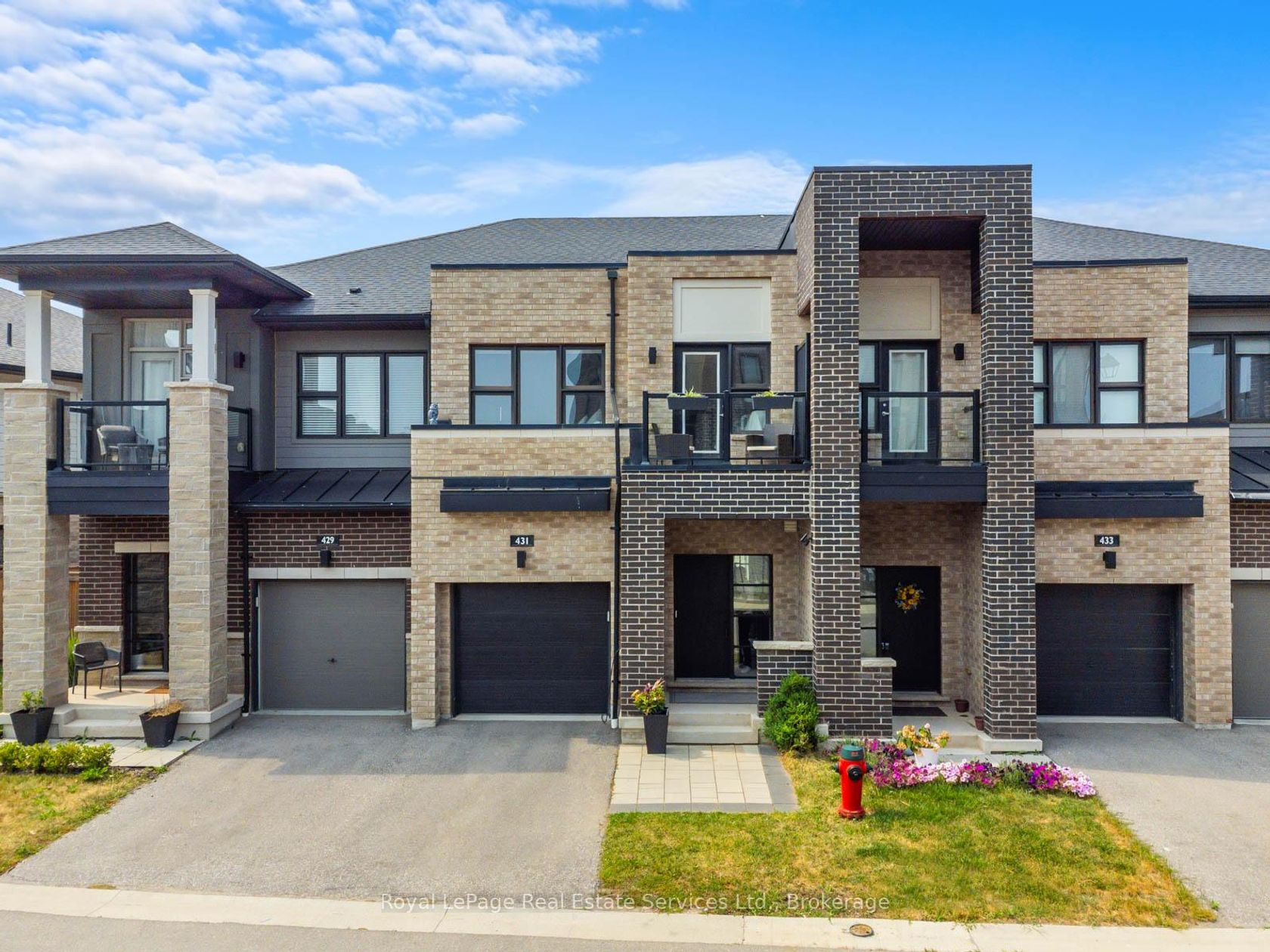 431 Athabasca Common, JM Joshua Meadows, Oakville by Alessia Polo 431 Athabasca Common, JM Joshua Meadows, Oakville