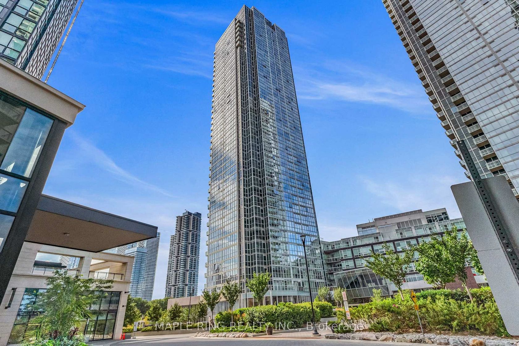 1807 - 2916 Highway 7 Road, Concord, Vaughan 