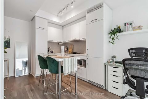 Photo 2 at 3306 - 87 Peter Street, Waterfront Communities C1, Toronto