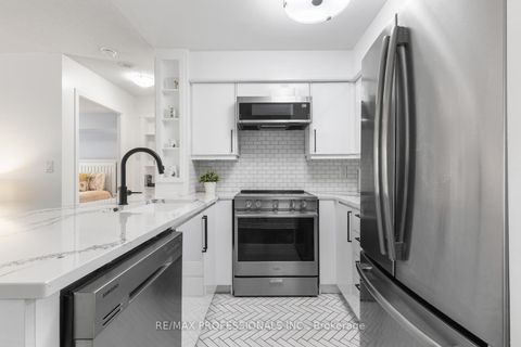 Photo 9 at 411 - 8 Rean Drive, Bayview Village, Toronto