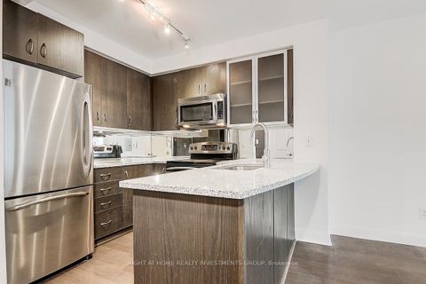 Photo 3 at 704 - 18 Yorkville Avenue, Annex, Toronto