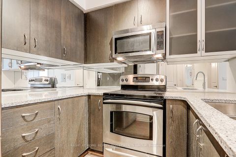 Photo 5 at 704 - 18 Yorkville Avenue, Annex, Toronto Photo 5 at 704 - 18 Yorkville Avenue, Annex, Toronto