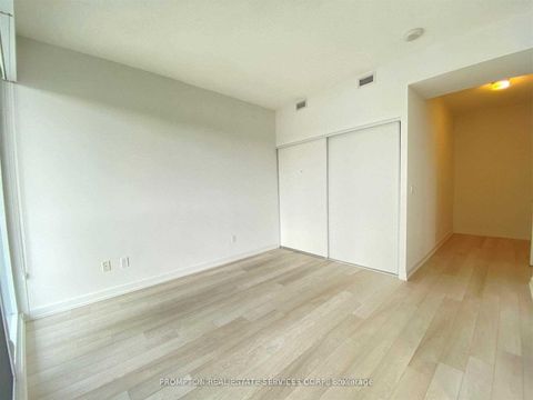 Photo 11 at 511 - 115 Mcmahon Drive, Bayview Village, Toronto