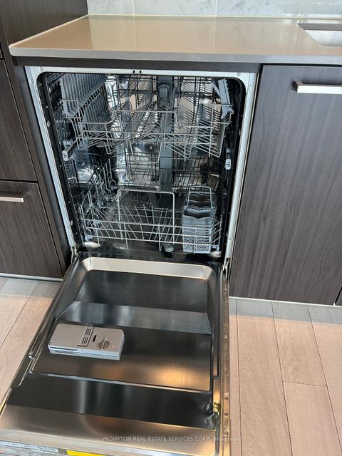 Photo 19 at 511 - 115 Mcmahon Drive, Bayview Village, Toronto