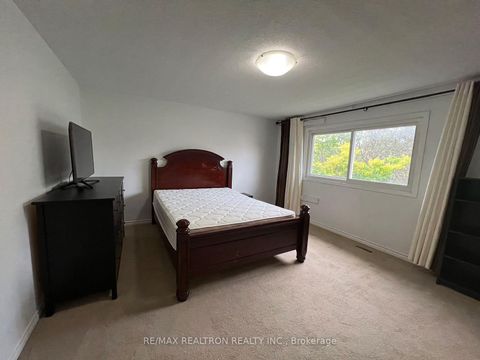 Photo 16 at 57 Copperwood Square, Milliken, Toronto
