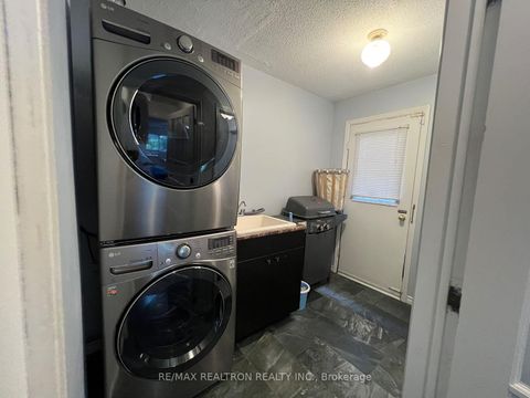 Photo 27 at 57 Copperwood Square, Milliken, Toronto