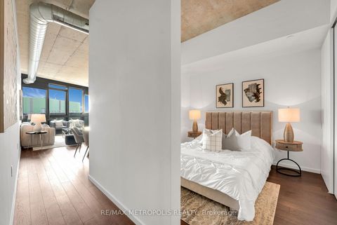 Photo 3 at 1213 - 21 Lawren Harris Square, Waterfront Communities C8, Toronto