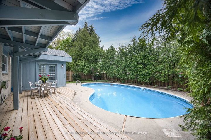 Photo 4 at 198 Romfield Circuit, Royal Orchard, Markham