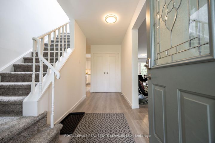 Photo 7 at 198 Romfield Circuit, Royal Orchard, Markham