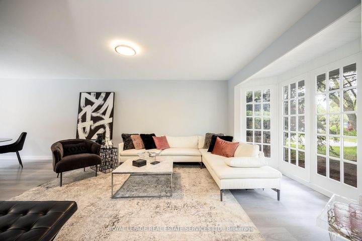 Photo 8 at 198 Romfield Circuit, Royal Orchard, Markham