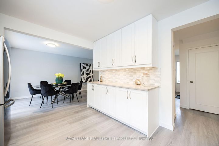 Photo 22 at 198 Romfield Circuit, Royal Orchard, Markham