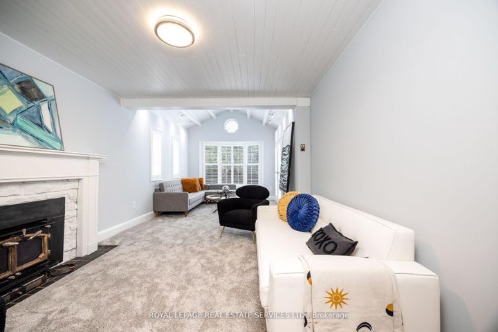 Photo 27 at 198 Romfield Circuit, Royal Orchard, Markham
