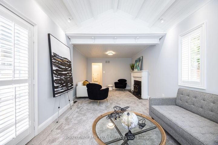 Photo 32 at 198 Romfield Circuit, Royal Orchard, Markham
