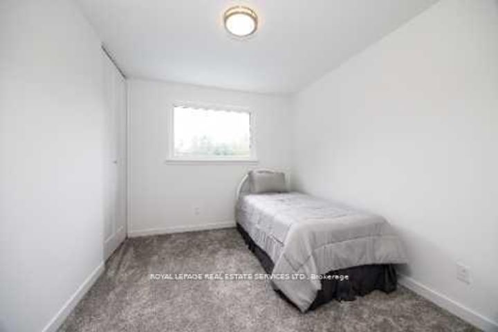 Photo 44 at 198 Romfield Circuit, Royal Orchard, Markham