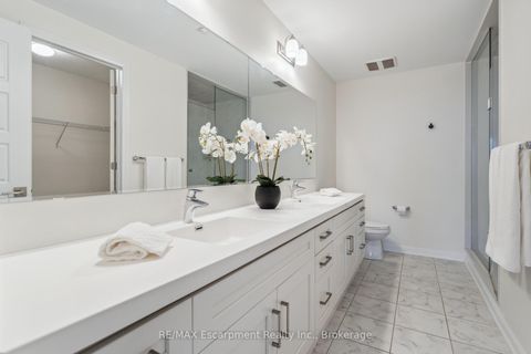 Photo 20 at 309 - 3028 CREEKSHORE COMMON, GO Glenorchy, Oakville