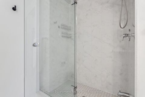 Photo 22 at 309 - 3028 CREEKSHORE COMMON, GO Glenorchy, Oakville