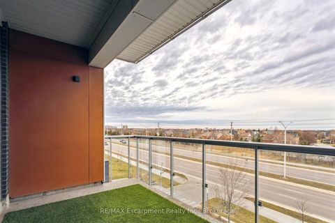 Photo 29 at 309 - 3028 CREEKSHORE COMMON, GO Glenorchy, Oakville