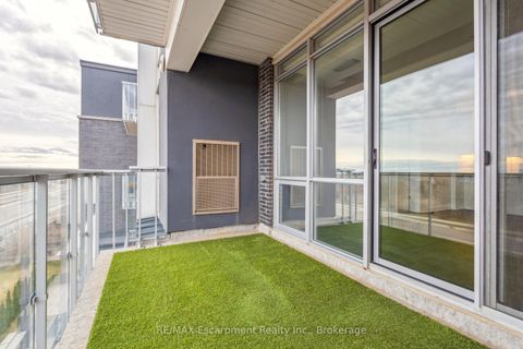 Photo 31 at 309 - 3028 CREEKSHORE COMMON, GO Glenorchy, Oakville