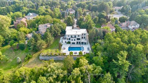 Photo 3 at 59 Macamo Court, Rural Vaughan, Vaughan