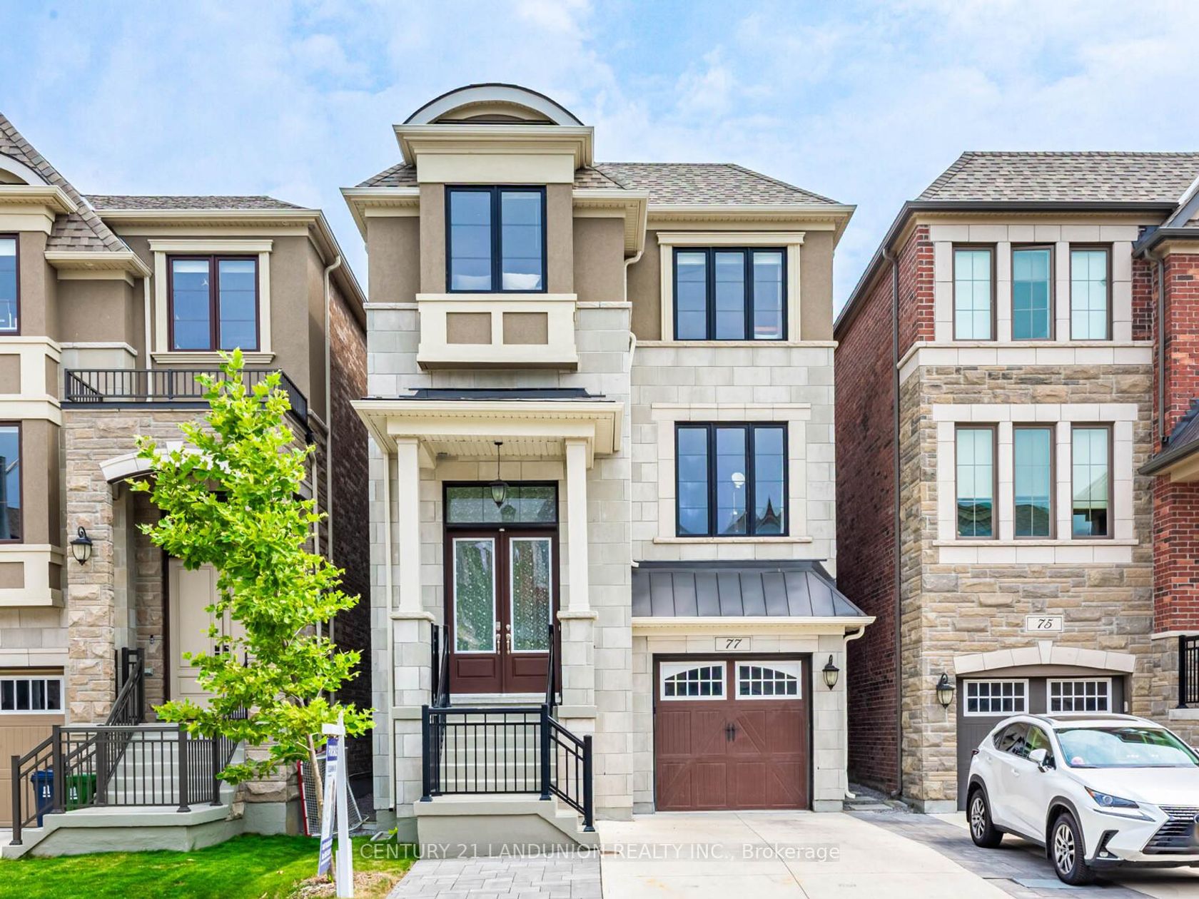77 William Durie Way, Newtonbrook West, Toronto 