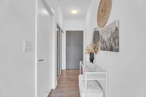 Photo 7 at 801 - 10 De Boers Drive, York University Heights, Toronto