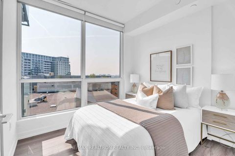 Photo 10 at 801 - 10 De Boers Drive, York University Heights, Toronto
