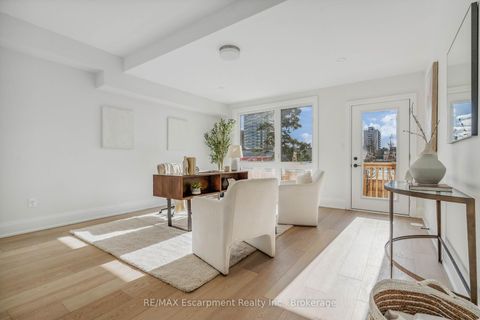 Photo 2 at 5 - 138 East Street, BR Bronte, Oakville