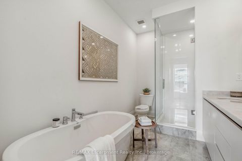 Photo 15 at 5 - 138 East Street, BR Bronte, Oakville