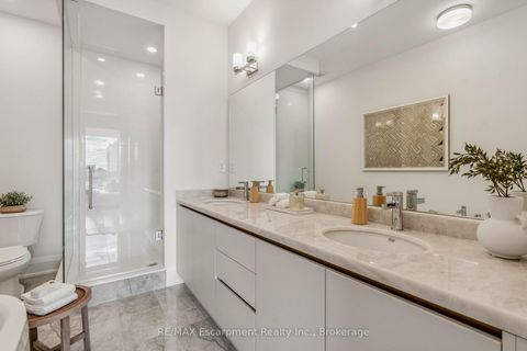 Photo 16 at 5 - 138 East Street, BR Bronte, Oakville