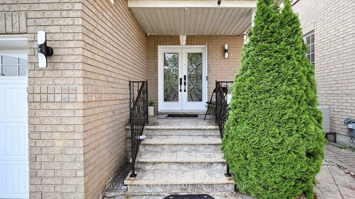 Photo 2 at 15 Mario Street, Bram East, Brampton
