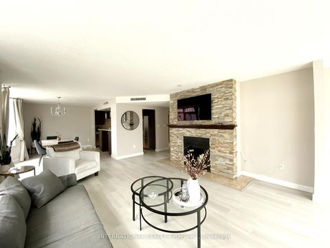 Photo 0 at 605 - 135 George Street S, Waterfront Communities C8, Toronto Photo 0 at 605 - 135 George Street S, Waterfront Communities C8, Toronto