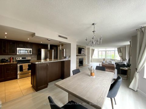 Photo 7 at 605 - 135 George Street S, Waterfront Communities C8, Toronto