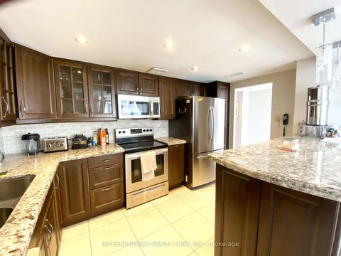 Photo 8 at 605 - 135 George Street S, Waterfront Communities C8, Toronto Photo 8 at 605 - 135 George Street S, Waterfront Communities C8, Toronto