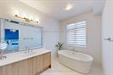 Photo 30 at 1178 Wellington Street E, Bayview Northeast, Aurora